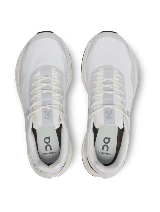  온 러닝 스니커즈 26 98478 CLOUDNOVA FORM098478 - ON RUNNING