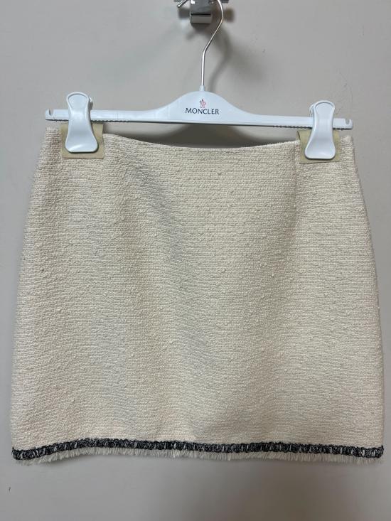  몽클레어 숏 스커트 2D000 09 597JV 060