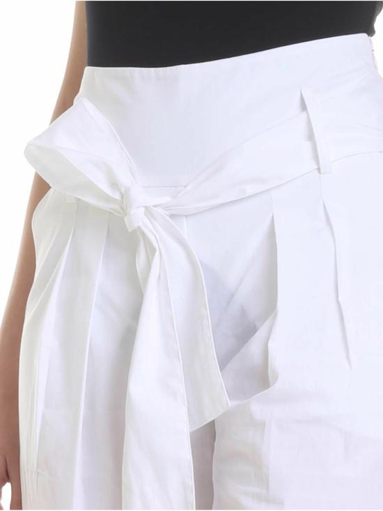  퍼지 크롭 팬츠 F9147211587001 White - FUZZI