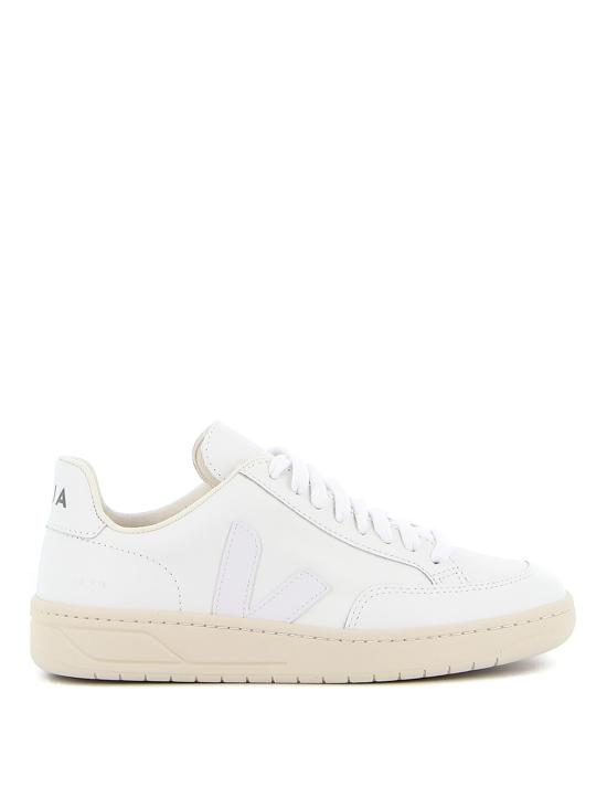  베자 스니커즈 XD0202297 White