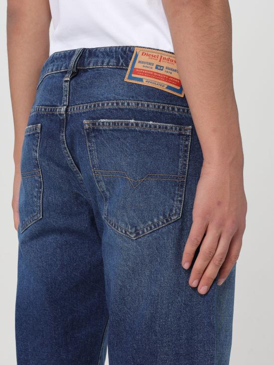  디젤 숏팬츠 A067500DQAG 01 - DIESEL