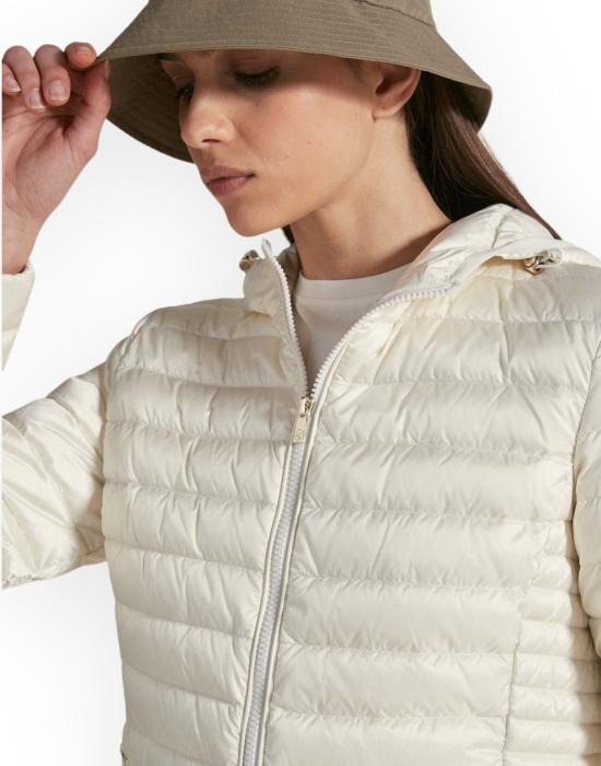  체세 패딩 205CFWJ00178N1C10D 134XXP bianco - CIESSE