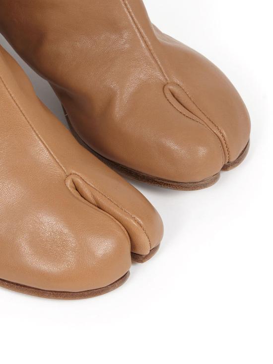 26FW 마르지엘라 타비 빈티지 레더 부츠 S58WU0246P3753 T4091 CHIC BROWN - MAISON MARGIELA