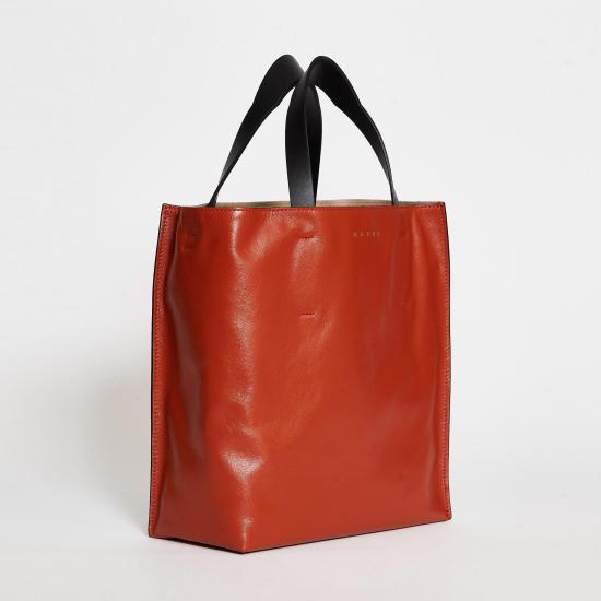  마르니 가방 SHMP0018U1P2644 Z2P15 BRICK WHITE BLACK - MARNI