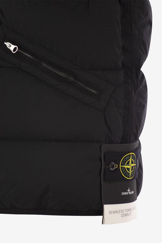 24FW 스톤 아일랜드 베스트 8115G08 BLACK - STONE ISLAND