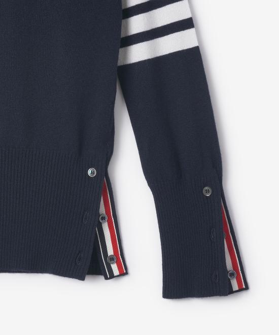 26SS 톰브라운 캐시미어 4바 클래식 크루넥 풀오버 FKA001A 00011 415 - THOM BROWNE