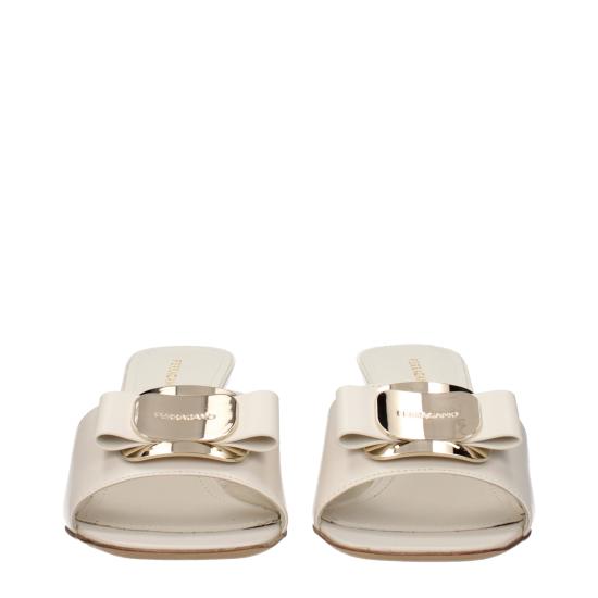 25SS 살바토레 페라가모 뮬/슬리퍼 ZELIE0768715 - SALVATORE FERRAGAMO