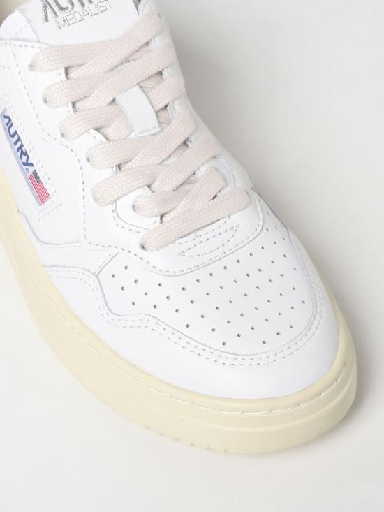 25FW 오트리 메달리스트 로우 스니커즈 AULWLL06 White - AUTRY