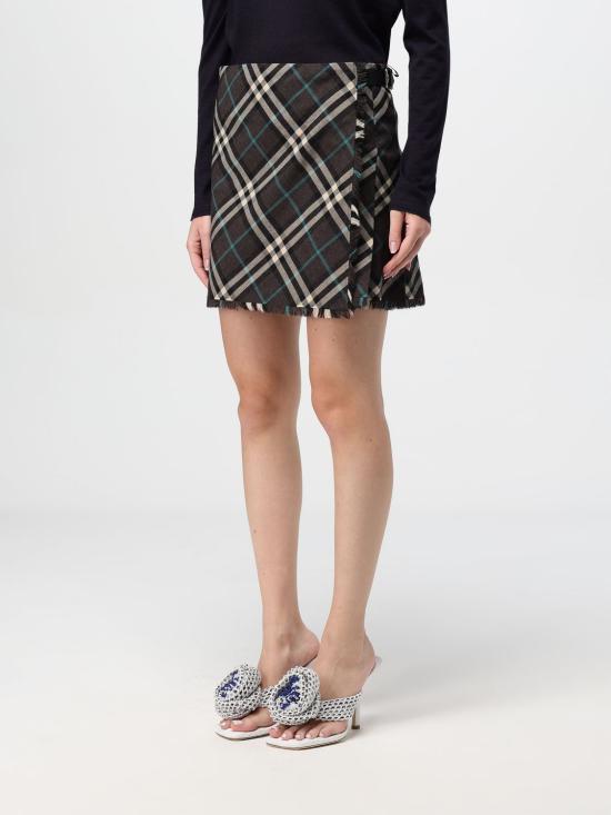 24FW 버버리 숏 스커트 8095395 Green - BURBERRY