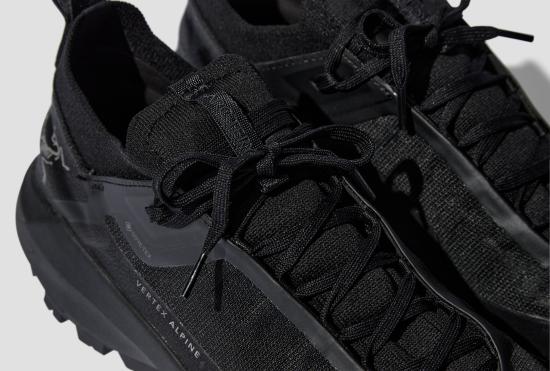  아크테릭스 스니커즈 VERTEX ALPINE GTX  남성용 X000009602 블랙 - ARC`TERYX