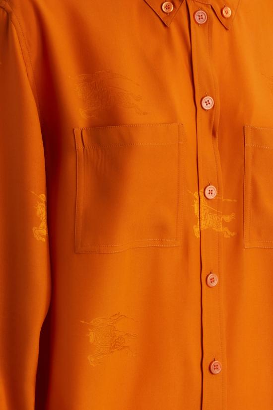  버버리 실크 자카드 오버핏 셔츠  8063002 B3361 - BURBERRY