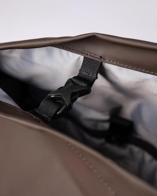  샌쿠비스트 백팩 KONRAD SQA2423 BROWN Brown - SANDQVIST