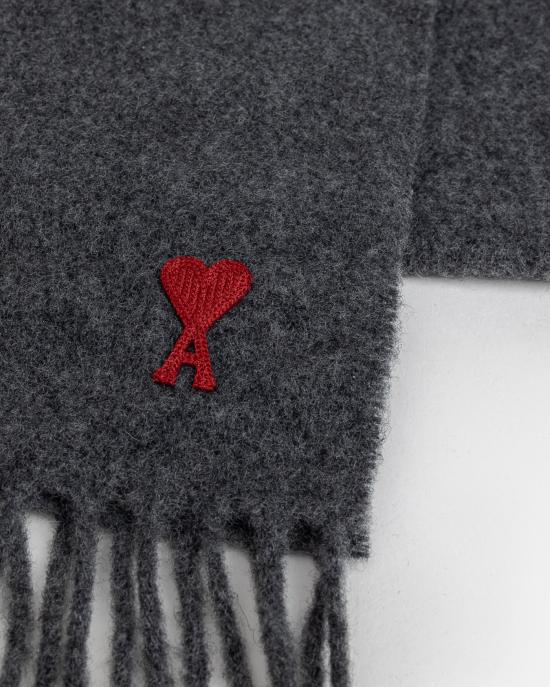 26SS 아미 스몰 하트 로고 울 클래식 머플러 BFUSF405 334 061 DOM - AMI