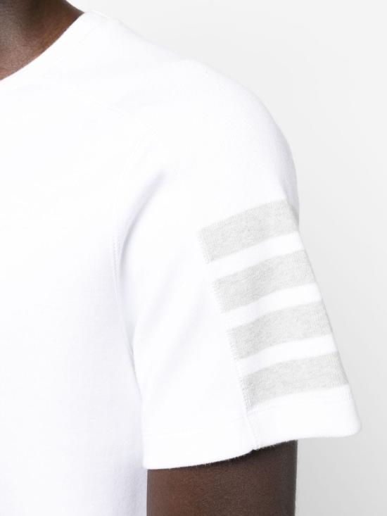 26FW 톰브라운 코튼 4바 숏 슬리브 티 MJS246A07323 100 - THOM BROWNE