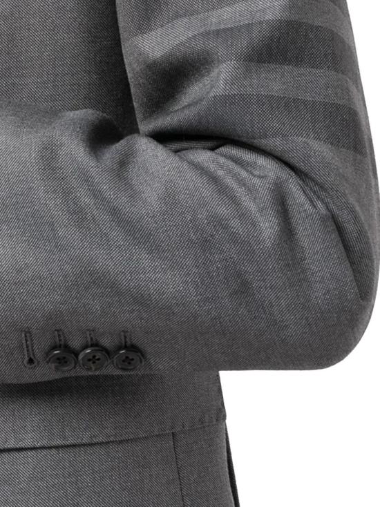 25FW 톰브라운 4바 싱글 브레스티드 블레이저 FBC637A04346035 Grey - THOM BROWNE