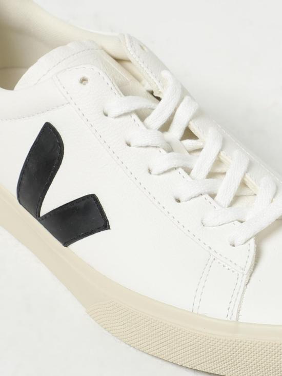 25FW 베자 스니커즈 CP0501537 CHROMEFREE LEATHER EXTRA WHITE BLACK White - VEJA