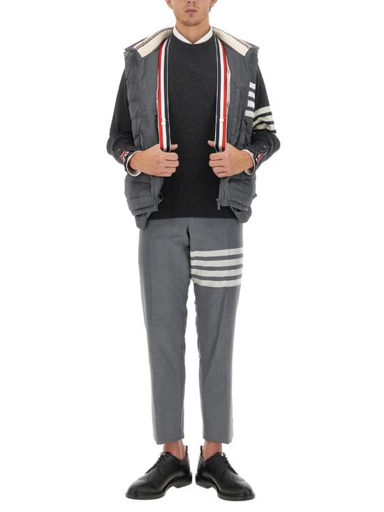 24FW 톰브라운 베스트 MVD024X GREY - THOM BROWNE