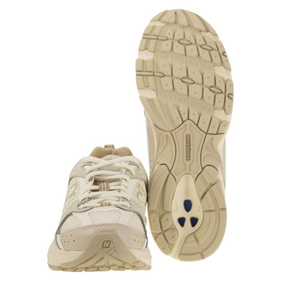 26SS 뉴발란스 530 스니커즈 MR530 BEIGE - NEW BALANCE