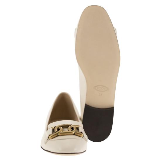  토즈 플랫 슈즈 XXW94K0IB70OON CREAM - TODS