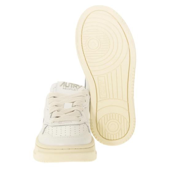  [키즈] 오트리 스니커즈 KULK WHITE - AUTRY