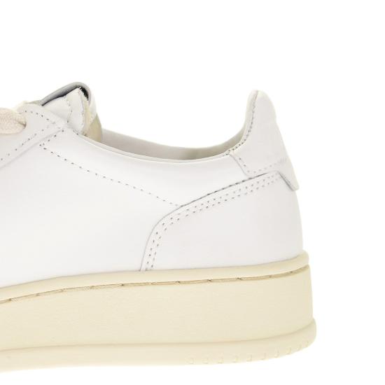  오트리 메달리스트 로우 스니커즈 AULW WHITE - AUTRY