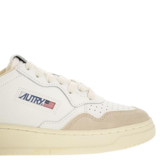  오트리 메달리스트 로우 스니커즈 AULW WHITE SILVER - AUTRY