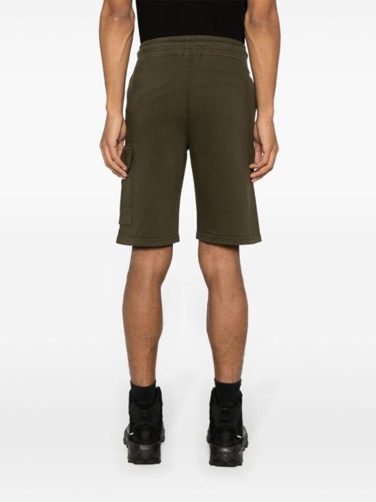  씨피 컴퍼니 숏팬츠 16CMSB021A002246G683 IVY GREEN DOM - C.P. COMPANY