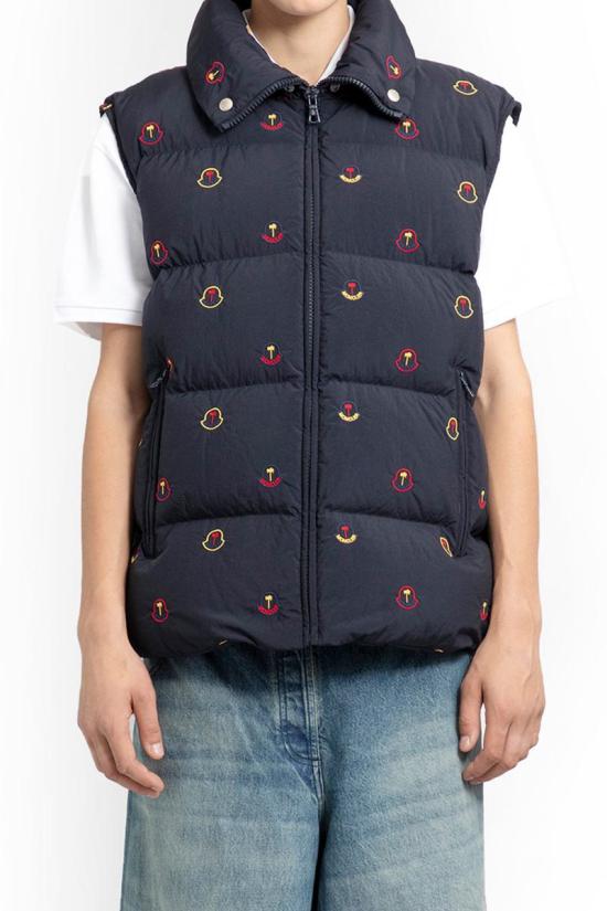  몽클레어 베스트 1A00013M3573742 DOM