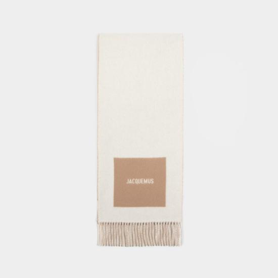  자크뮈스 롱드 카레 스카프 246AC687 5202 015 BEIGE DOM - JACQUEMUS