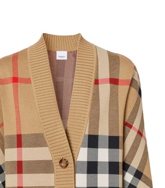  버버리 오버사이즈 핏 체크 울 블렌드 가디건 8039153 DOM - BURBERRY