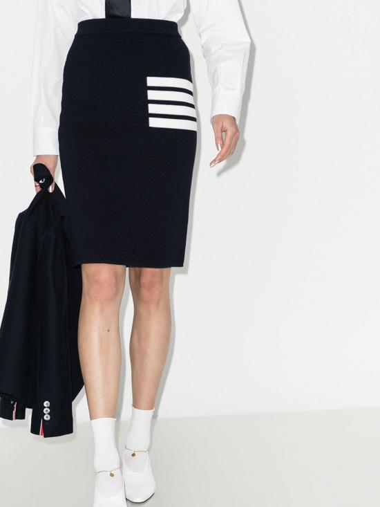  톰브라운 미디 스커트 FKK061A00014415 NAVY DOM - THOM BROWNE