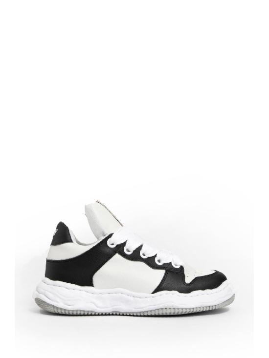 메종 미하라 야스히로 웨인 퍼퍼 OG 솔 레더 로우탑 A12FW718 BLK BLK WHT DOM