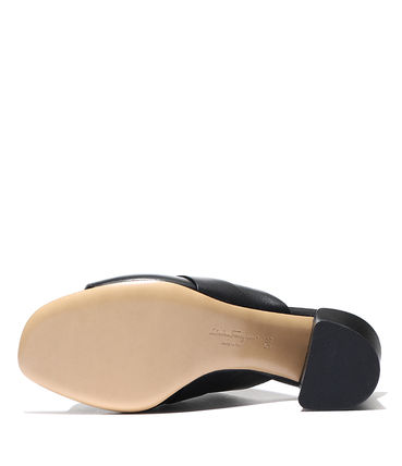  살바토레 페라가모 뮬/슬리퍼 01E486757836C BLACK DOM - SALVATORE FERRAGAMO