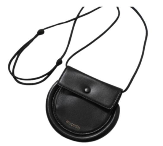  JW앤더슨 나노 범퍼 문 크로스백 AC0226LA0088999 BLACK DOM - JW ANDERSON