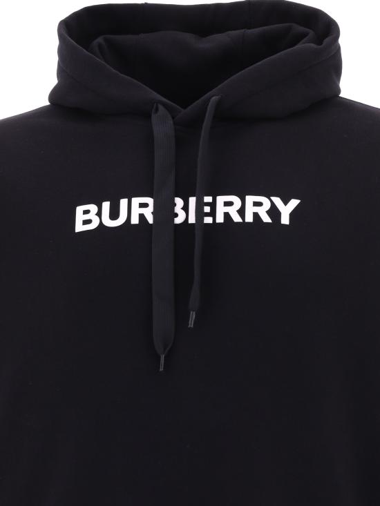  버버리 프론트 로고 블랙 8055318 BLACK DOM - BURBERRY