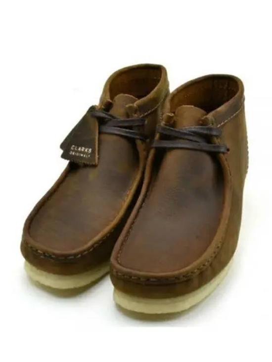  클락스 왈라비 부츠 26155513 DOM