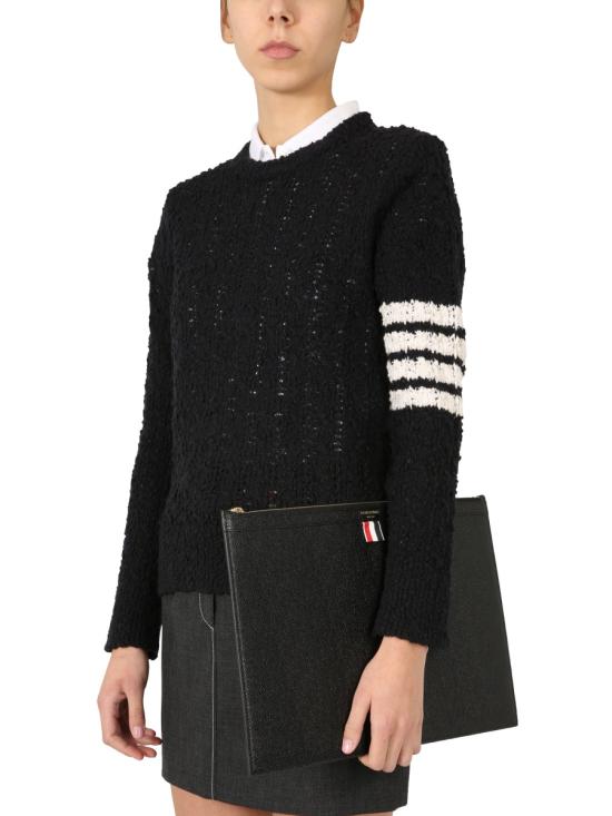 26SS 톰브라운 그레인 레더 RWB 탭 MAC020L00198001 BLACK DOM - THOM BROWNE