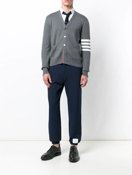 26FW 톰브라운 코튼 밀라노 스티치 4바 V넥 가디건 MKC171A 00219 035 MED GRAY DOM - THOM BROWNE
