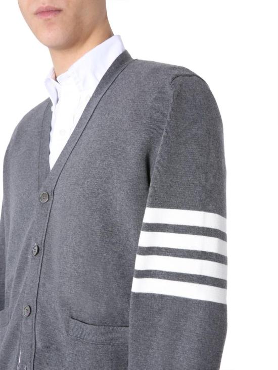 26SS 톰브라운 코튼 밀라노 스티치 4바 V넥 가디건 MKC171A 00219 035 MED GRAY DOM - THOM BROWNE