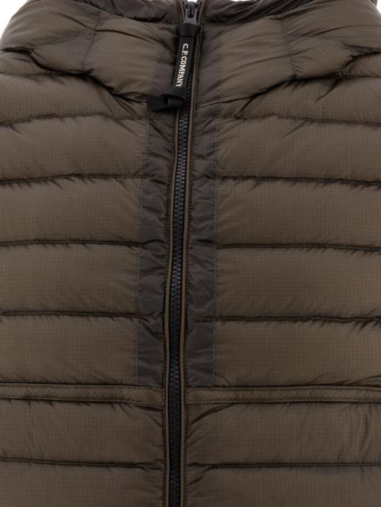  씨피 컴퍼니 D.D. 쉘 고글 다운 베스트 17CMOW074A006099A674 GRAPE LEAF DOM - C.P. COMPANY