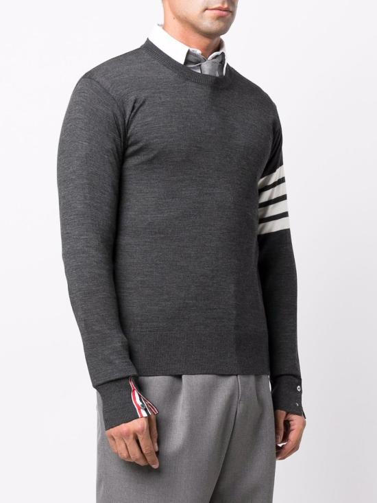 26SS 톰브라운 사선완장 메리노 울 니트 MKA002A Y1014 022 DGRAY DOM - THOM BROWNE