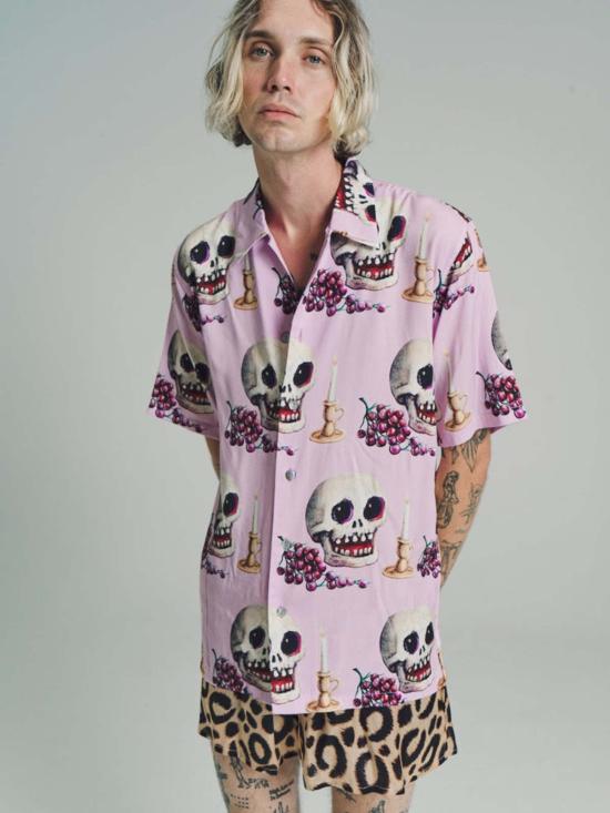  엔드리스 조이 반팔 셔츠 모멘토 모리 텐셀 반팔  라일락