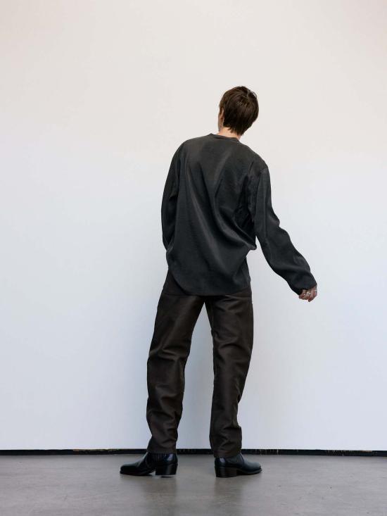  르메르 긴팔 티셔츠 드라이실크 라이트 바레즈 다크 에스프레소 - LEMAIRE