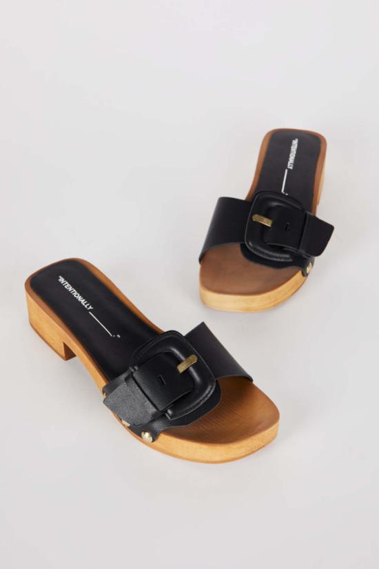  인텐셔널리 블랭크 뮬/슬리퍼 "의도적으로." Mar Clog - INTENTIONALLY BLANK