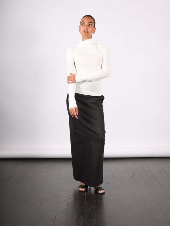  이세이 미야케 터틀넥 코튼 바게트 화이트