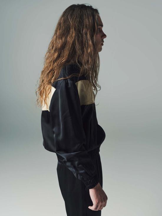  어니스트 더블유 베이커 봄버 자켓 어니스트 W. 베이커 비스코스 트랙 탑 블랙/골드 - ERNEST W. BAKER