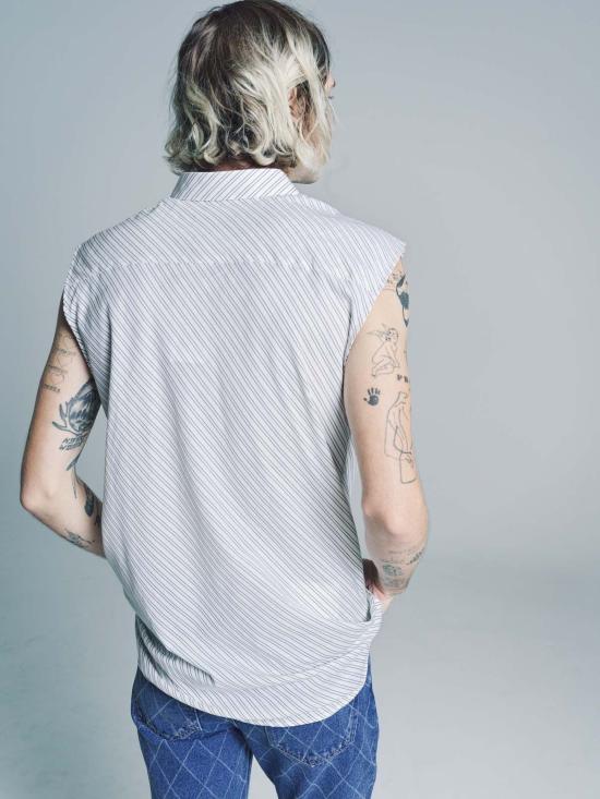  어니스트 더블유 베이커 반팔 셔츠 어니스트 W. 베이커 슬리브리스  블랙/화이트 스트라이프 - ERNEST W. BAKER