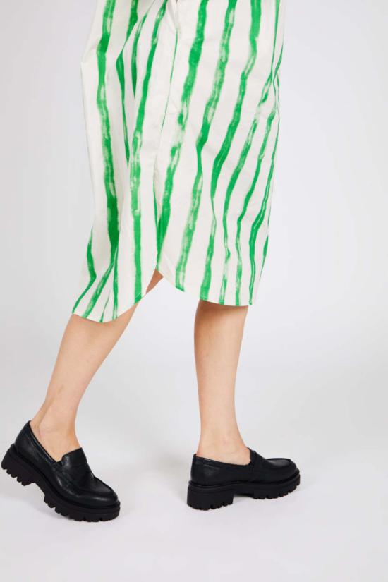  인텐셔널리 블랭크 로퍼 "의도적으로." 트리오 러그 솔 옥스포드 멀티