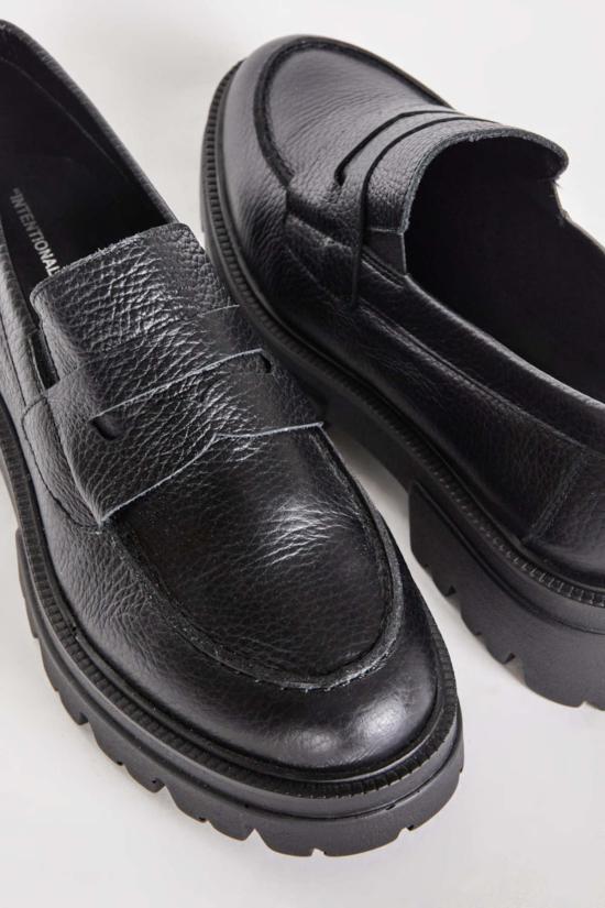  인텐셔널리 블랭크 로퍼 "의도적으로." 트리오 러그 솔 옥스포드 멀티 - INTENTIONALLY BLANK