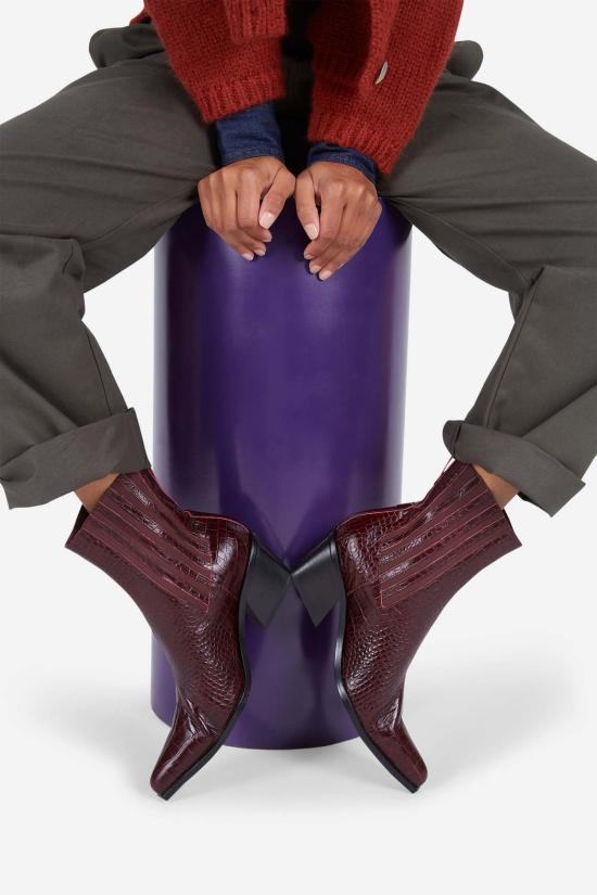  인텐셔널리 블랭크 부츠 "의도적으로." 힐러리 크록 힐  애플/오하이 - INTENTIONALLY BLANK